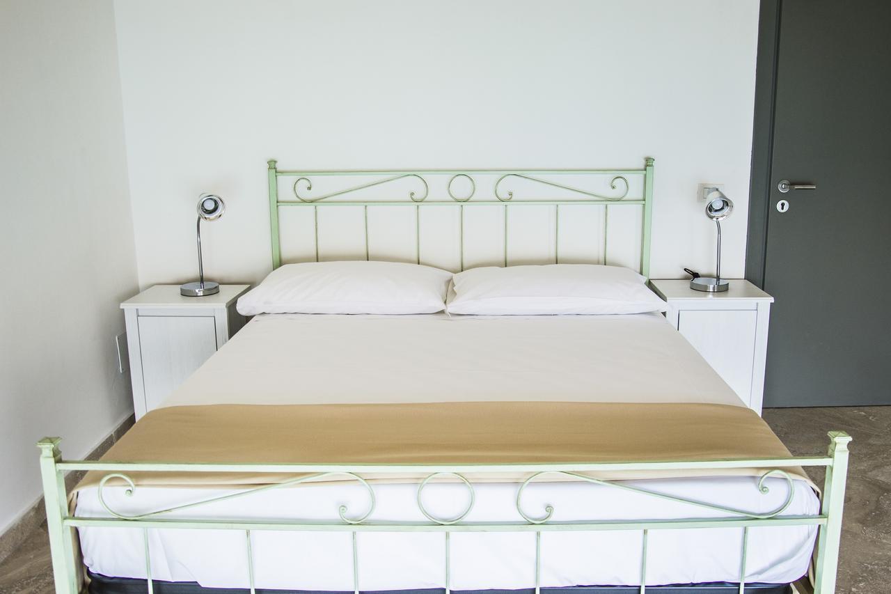 Sunrise Guest House Gaète Extérieur photo